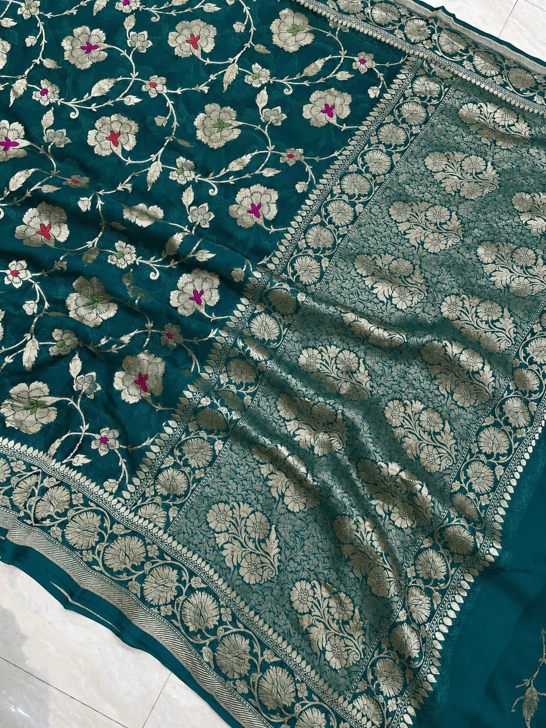 Banarasi Georgette Silk Saree with Silver Mina Jaal Weaving - BGSMJ055