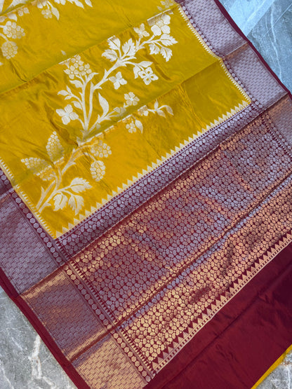 Banarasi Semi Katan Soft Silk Saree with Double Zari Aada Border - BSKSSY055