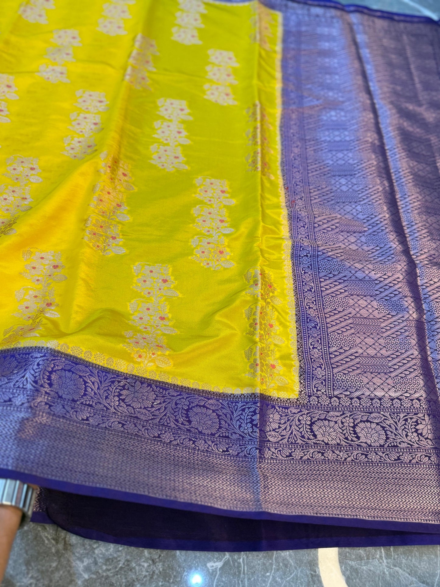 Banarasi Semi Katan Silk Saree - BSKSYW061