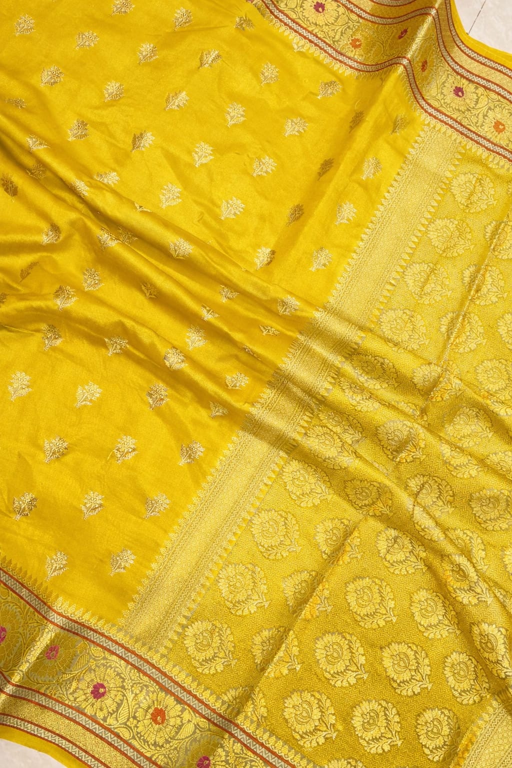 Banarasi Semi Katan Silk Saree - BSKYG026
