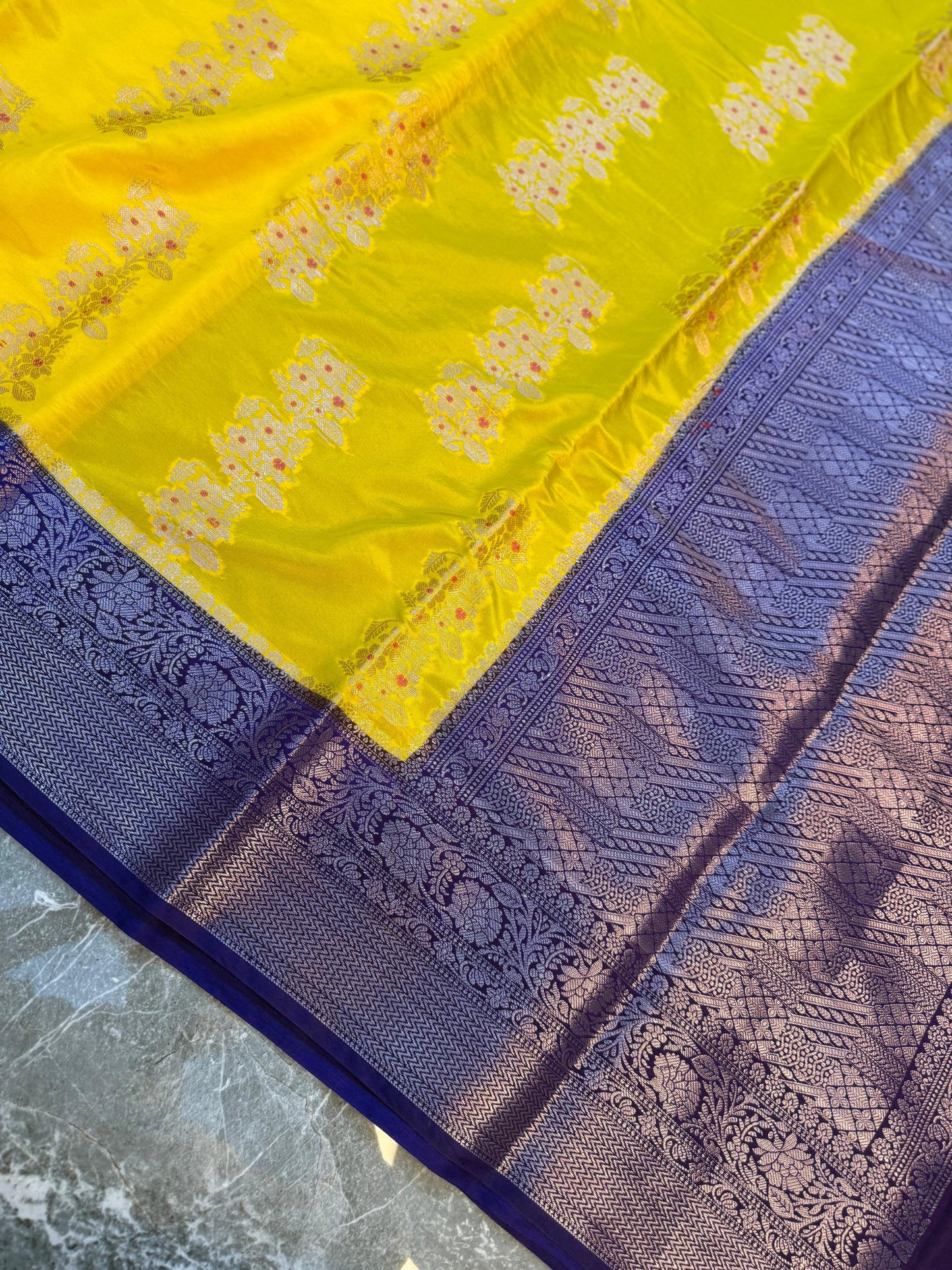 Banarasi Semi Katan Silk Saree - BSKSYW061
