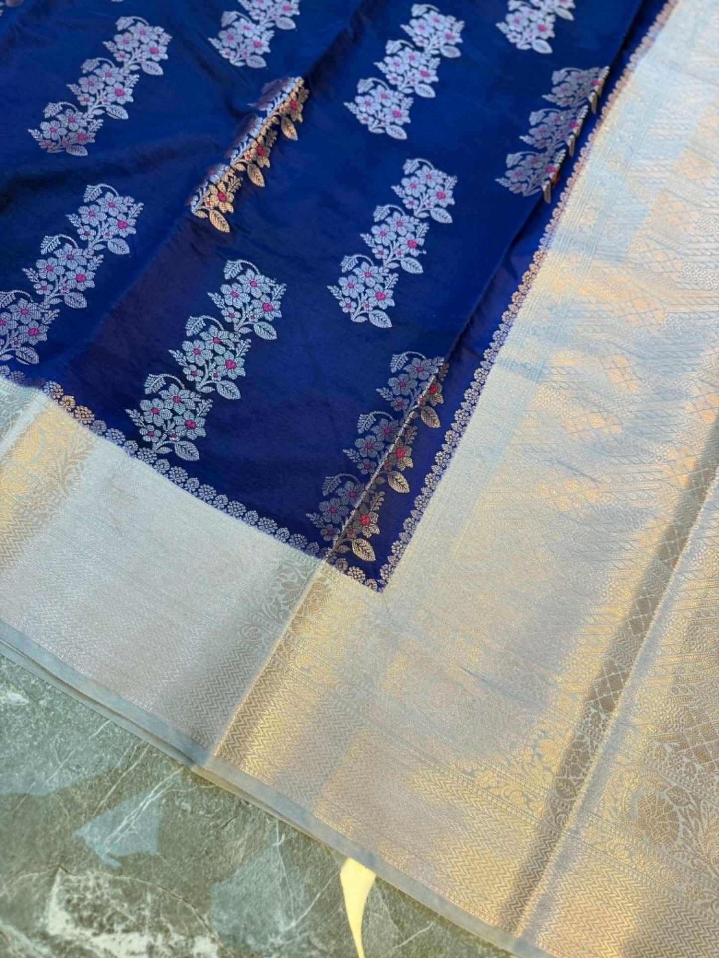 Banarasi Semi Katan Silk Saree - BSKSBE064