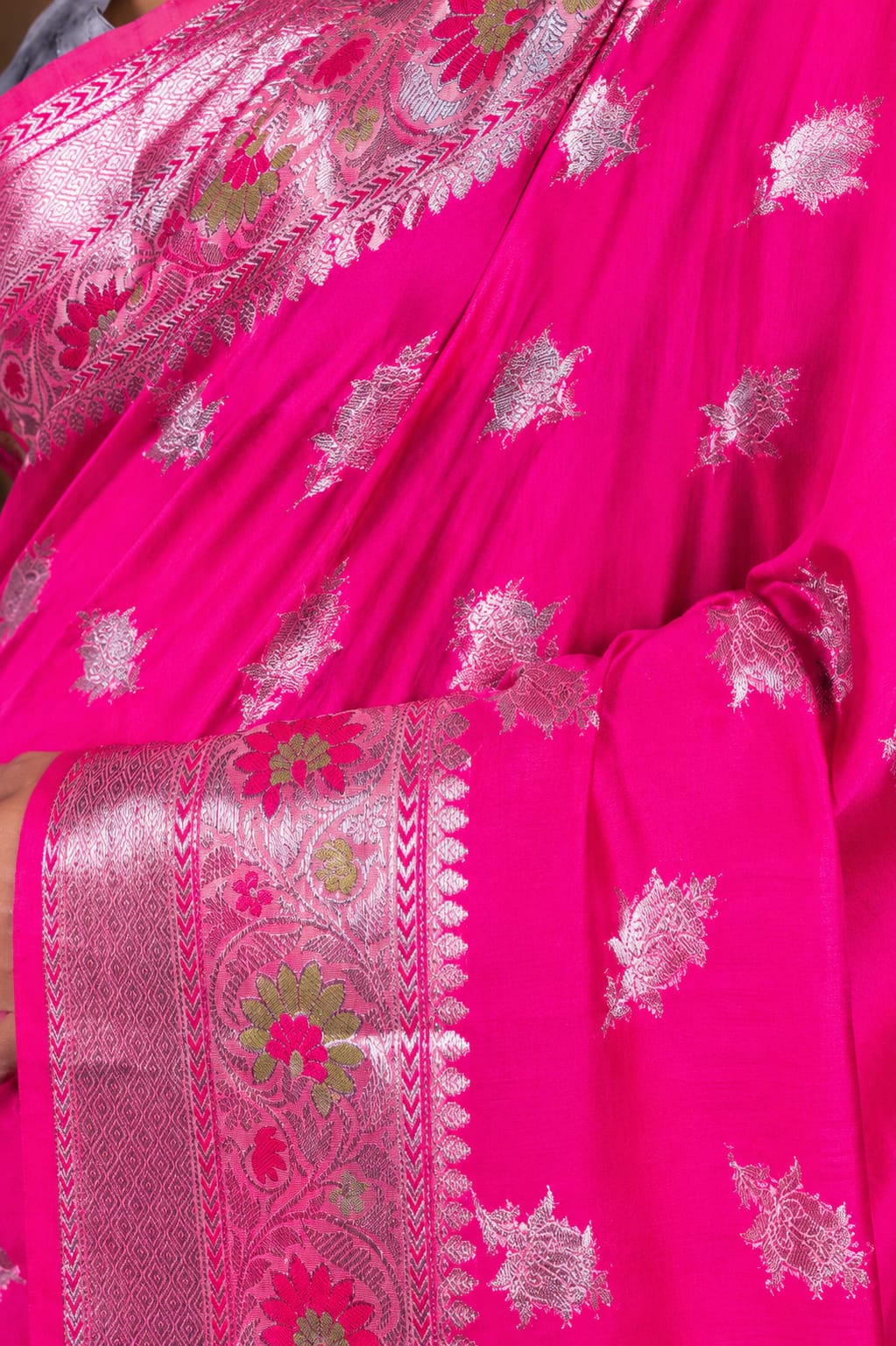 Banarasi Raw Mango Silk Saree with Mina Buta Design - BRMSMBDP44