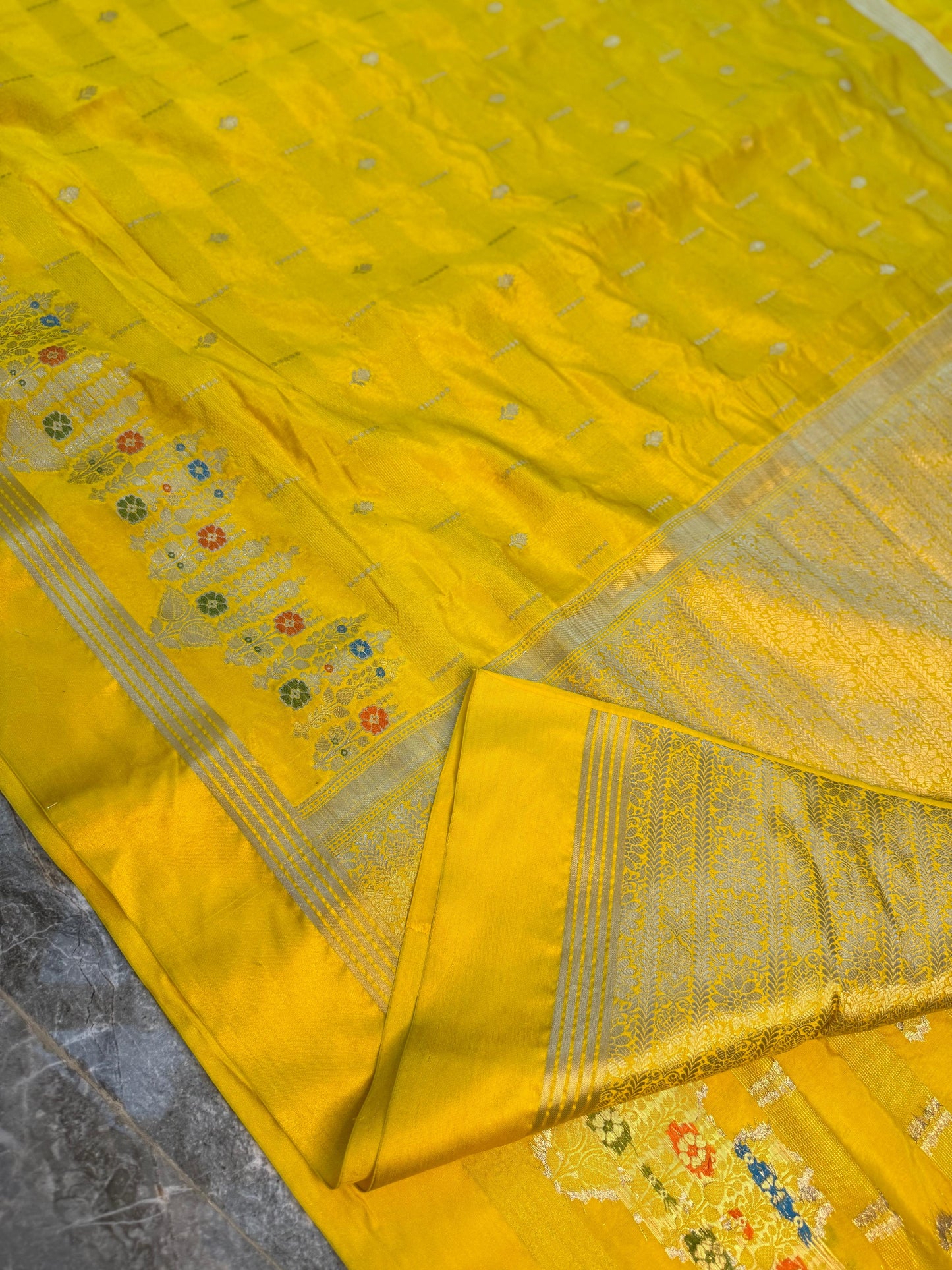 Banarasi Semi Katan Silk Saree - BSKMKMG7