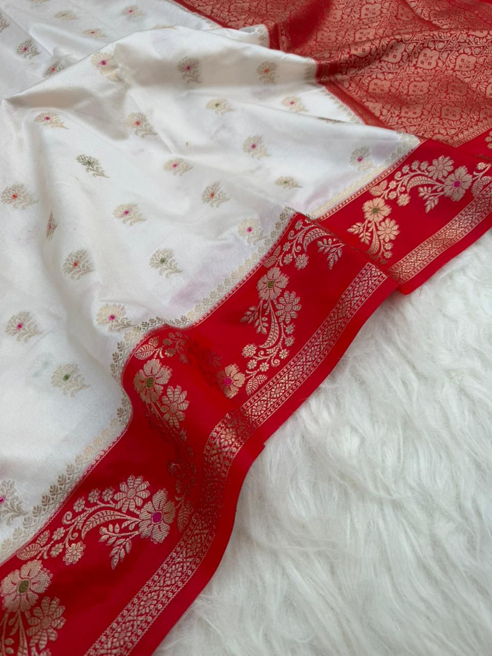 Royal Banarasi Semi Katan Silk Saree with Aada Mina Border Weaving - RBSKSOWR74