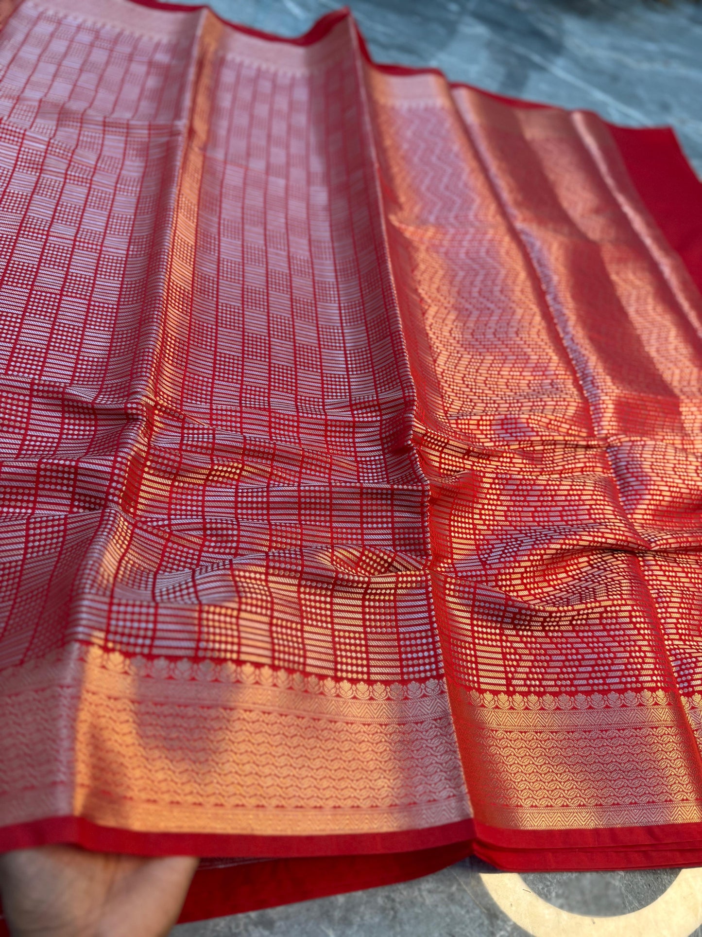 Banarasi Semi Katan Soft Silk Saree - BSKRDG018
