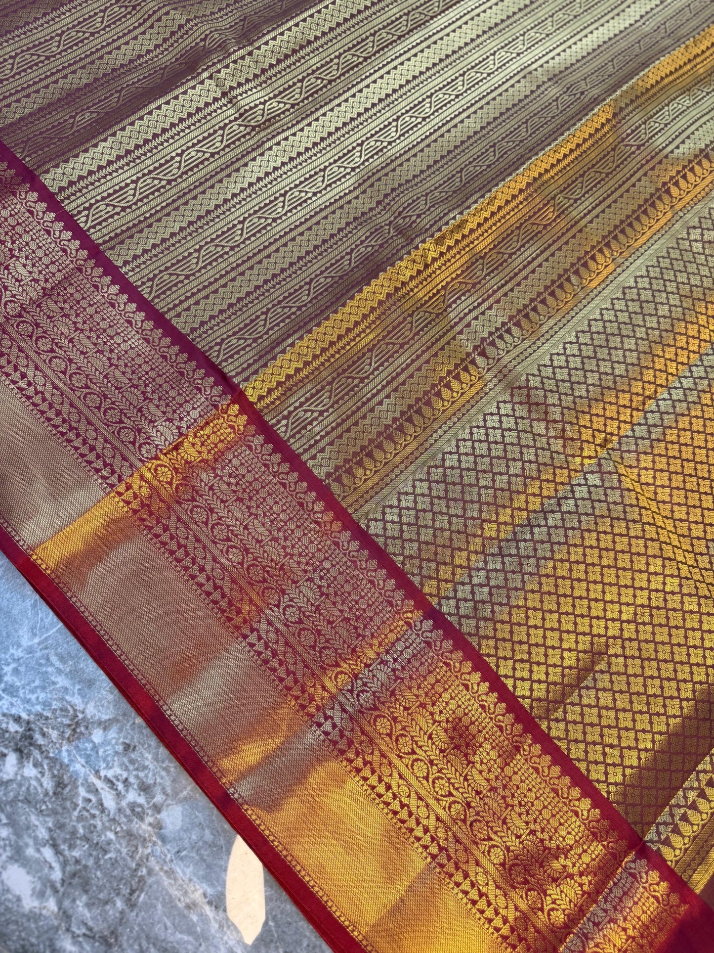 Banarasi Tanchui Silk Saree with Rich Red Zari Border - BTSRZBG035