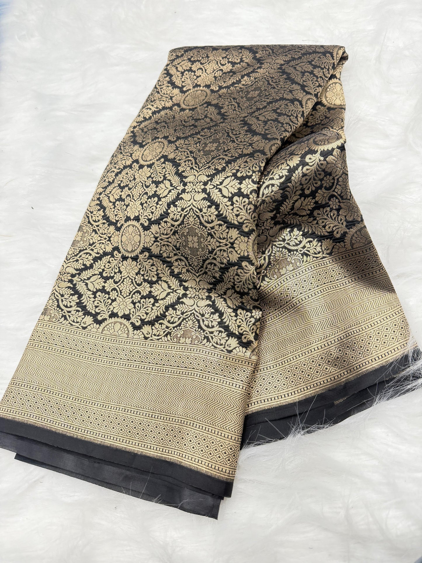 Midnight Royal Black Banarasi Zari Weaving Saree - MRBBZW01