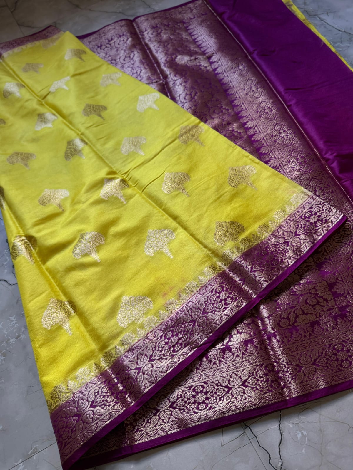 Banarasi Semi Katan Soft Silk Saree - BSKSSYP058