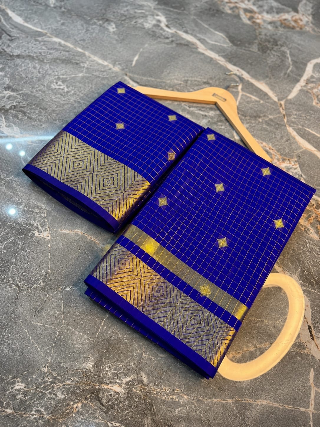 Banarasi Check Pattu Saree with Small Buti Design - BCPSBD064