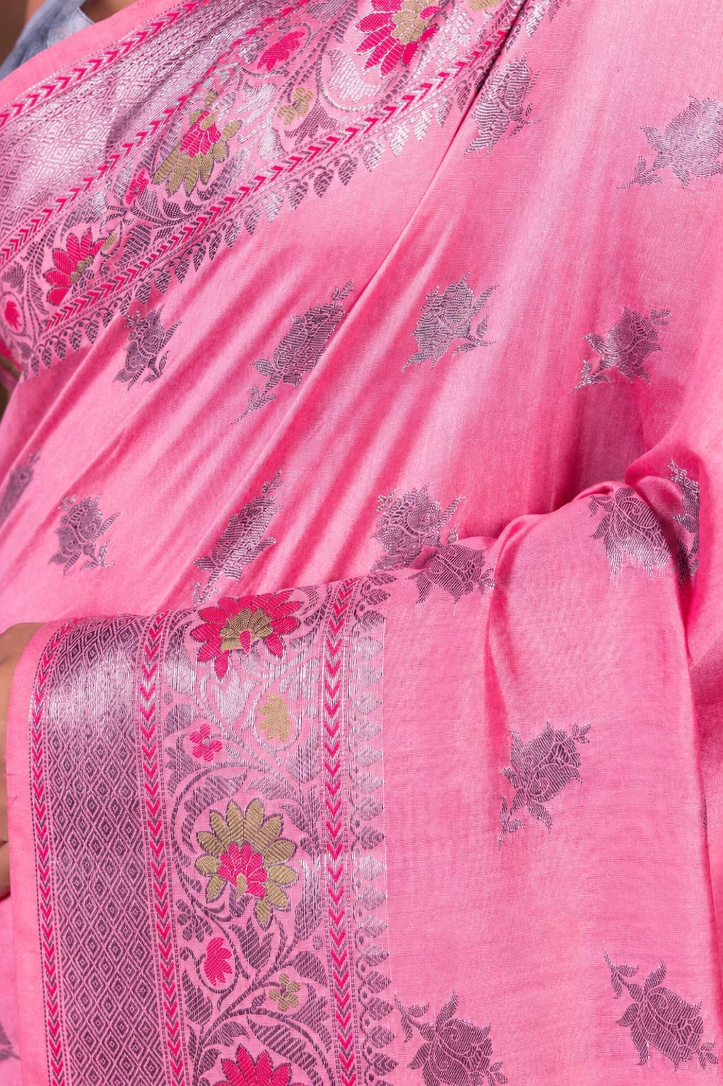 Banarasi Raw Mango Silk Saree with Mina Buta Design - BRMSMBLP43
