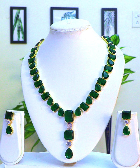 AAA Cubic Zirconia Pendant Set - Luxe Finish
