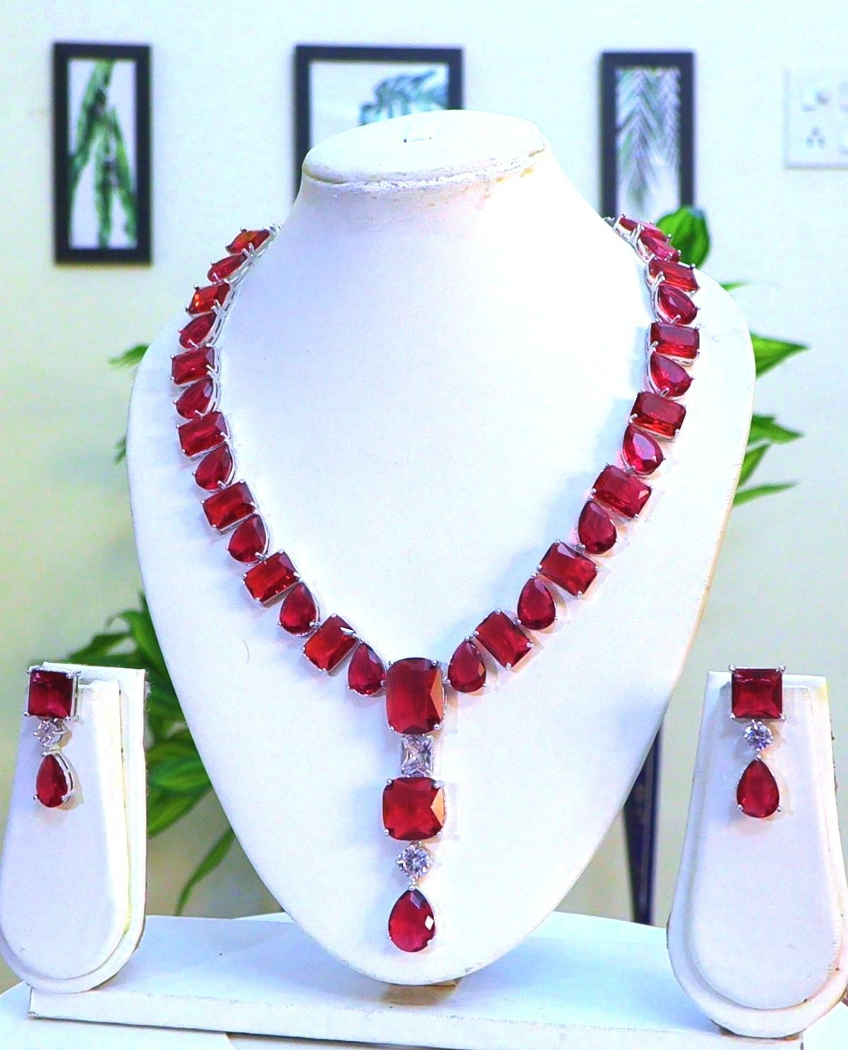 AAA Cubic Zirconia Pendant Set - Luxe Finish