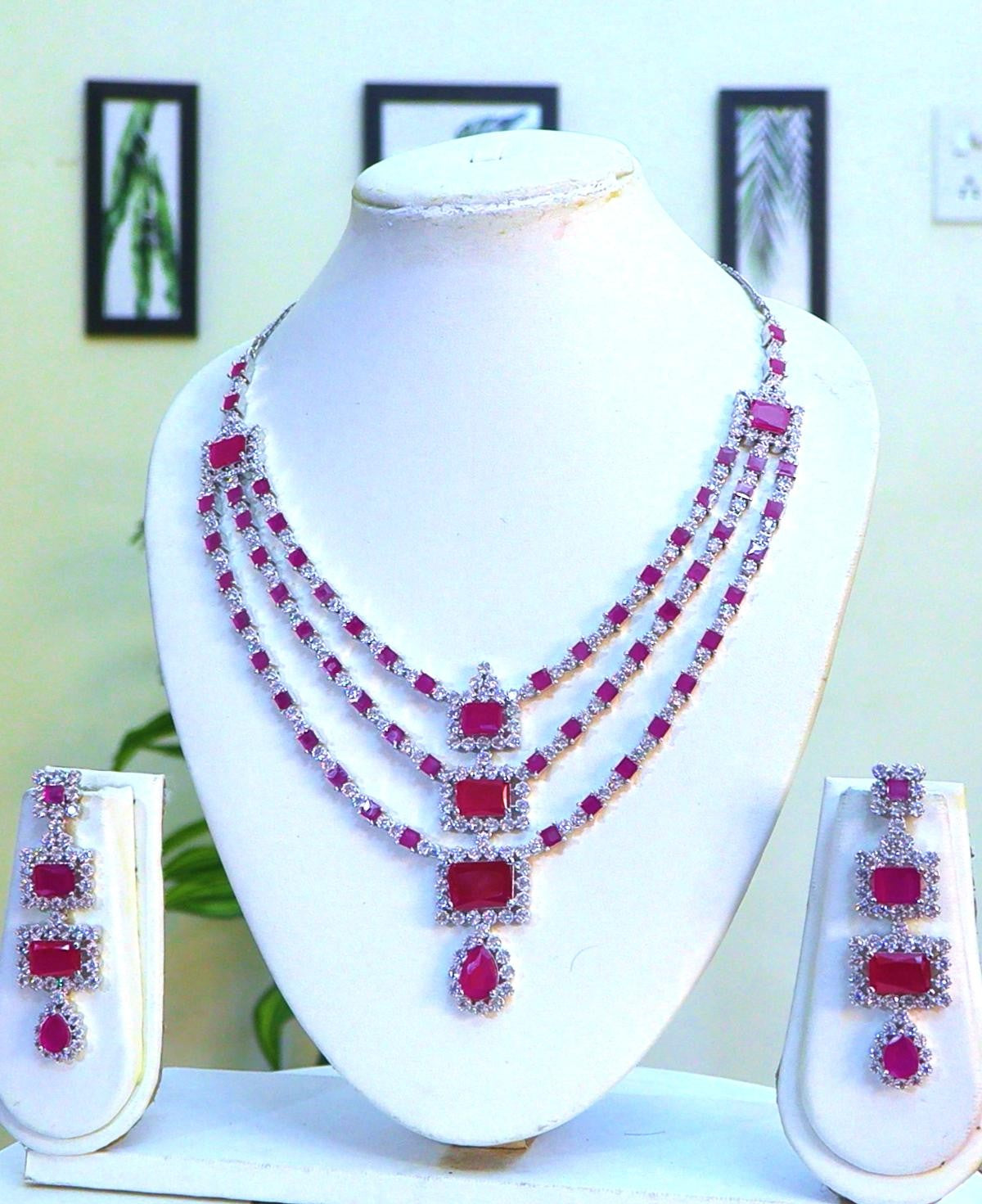 AAA Cubic Zirconia Pendant Set - Luxe Finish