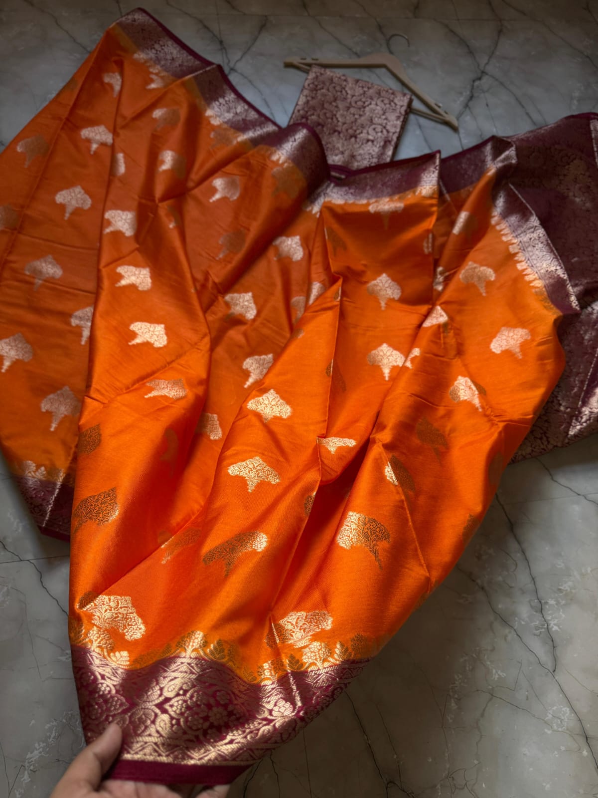 Banarasi Semi Katan Soft Silk Saree - BSKSS0M055