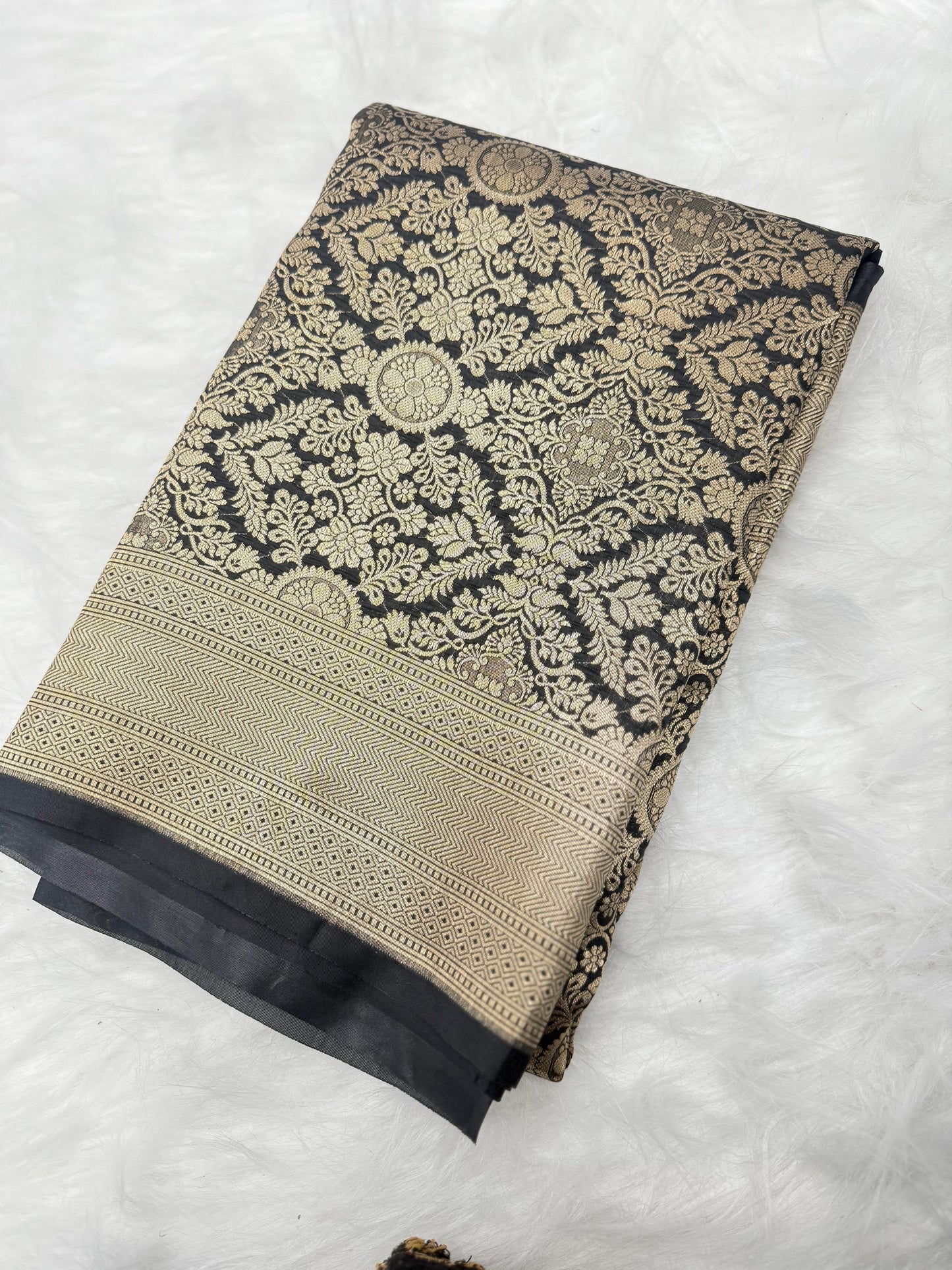 Midnight Royal Black Banarasi Zari Weaving Saree - MRBBZW01