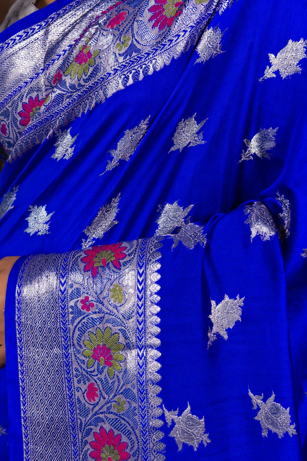 Banarasi Raw Mango Silk Saree with Mina Buta Design - BRMSMBB48
