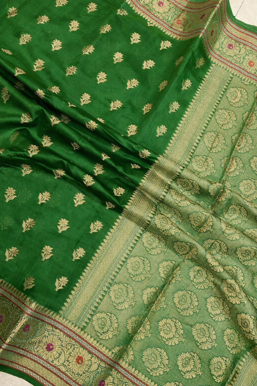 Banarasi Semi Katan Silk Saree - BSKDGG030