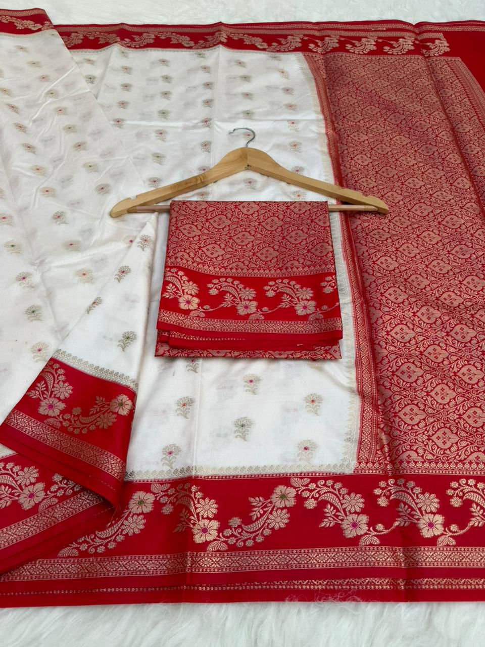 Royal Banarasi Semi Katan Silk Saree with Aada Mina Border Weaving - RBSKSOWR74