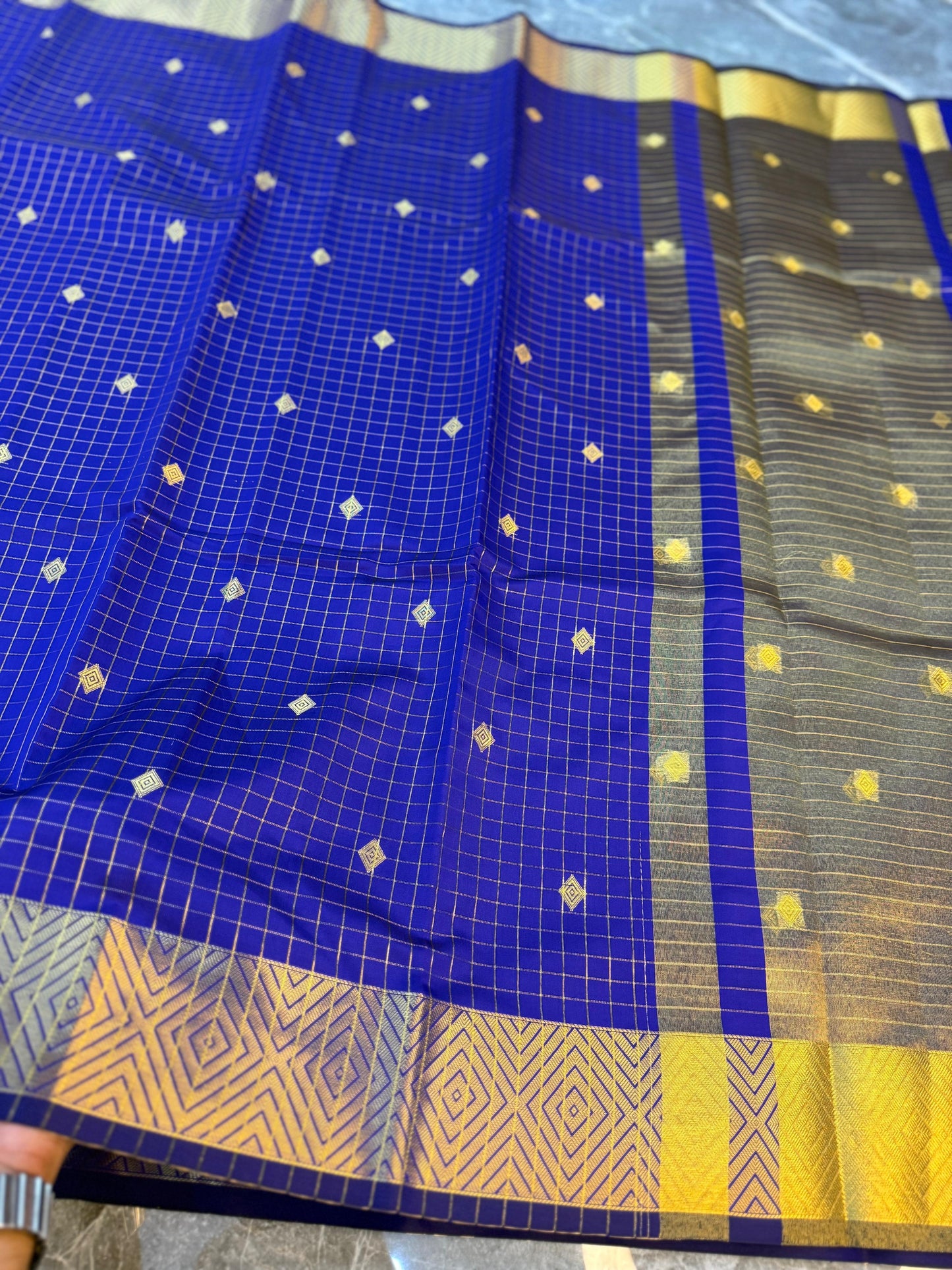 Banarasi Check Pattu Saree with Small Buti Design - BCPSBD064