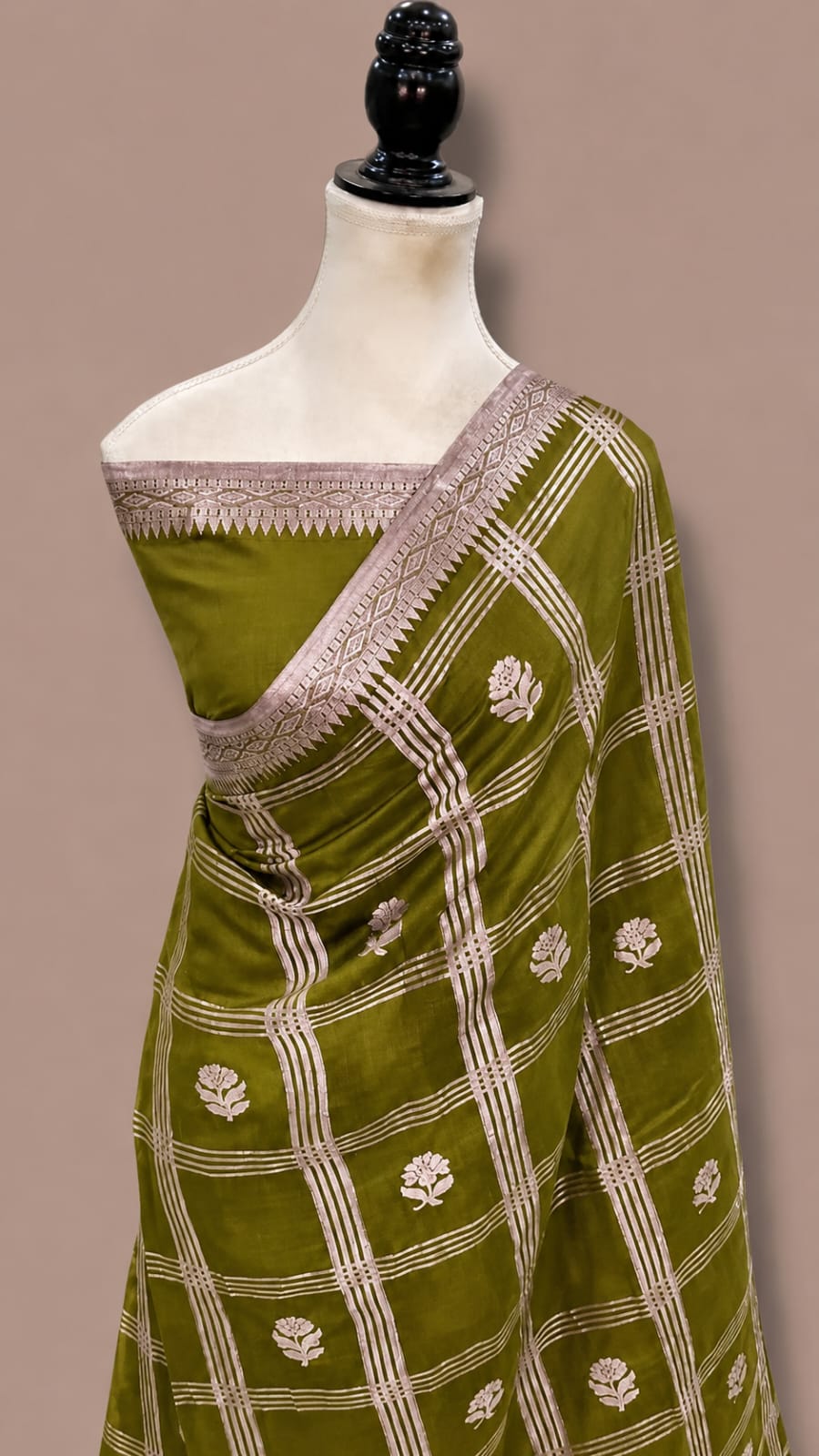 Banarasi Semi Katan Soft Silk Saree - BSKSCHG063